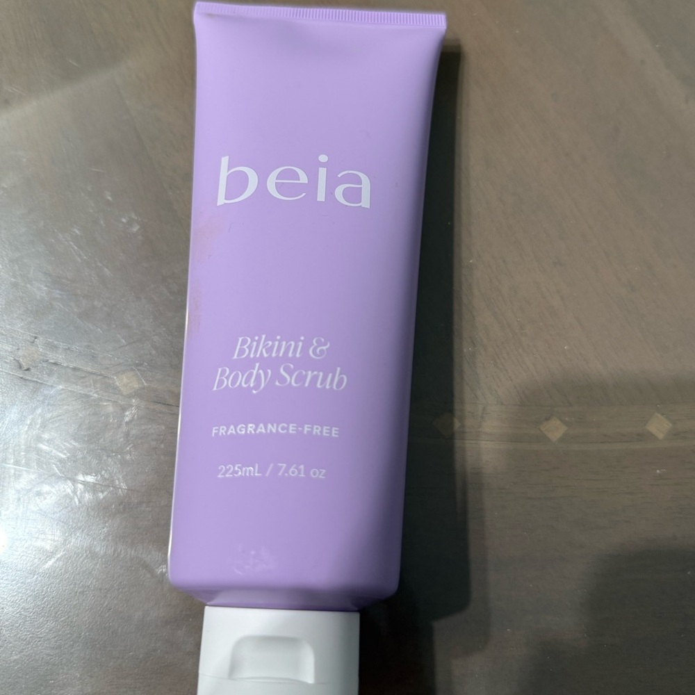 Beia Bikini & Body Scrub